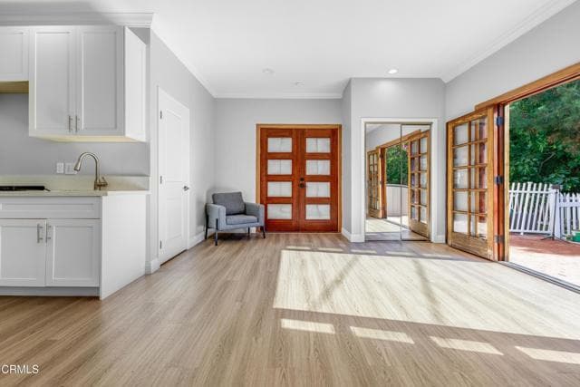 Building Photo - 1115 S Wilton Pl