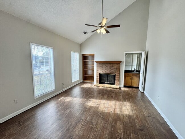 Building Photo - 6564 Whitetail Ln