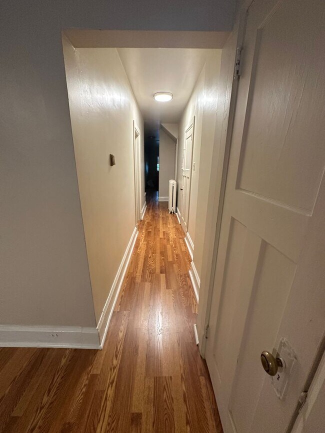 Building Photo - East Liberty 2-Bedroom duplex