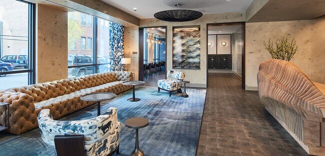 Building Photo - 760 N Milwaukee Ave