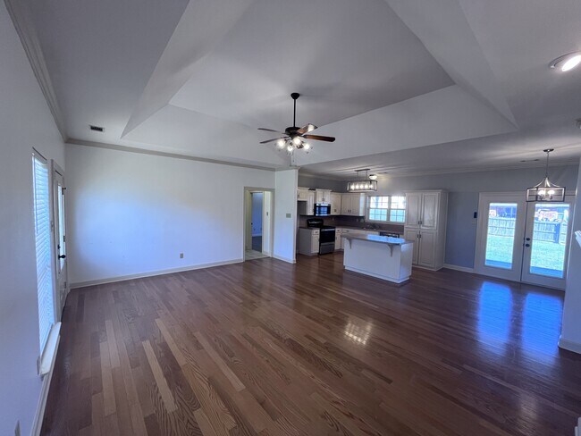Building Photo - 29 Oak Crest Dr