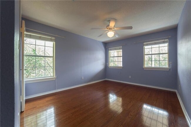 Building Photo - 1701 Idle Hour Cove