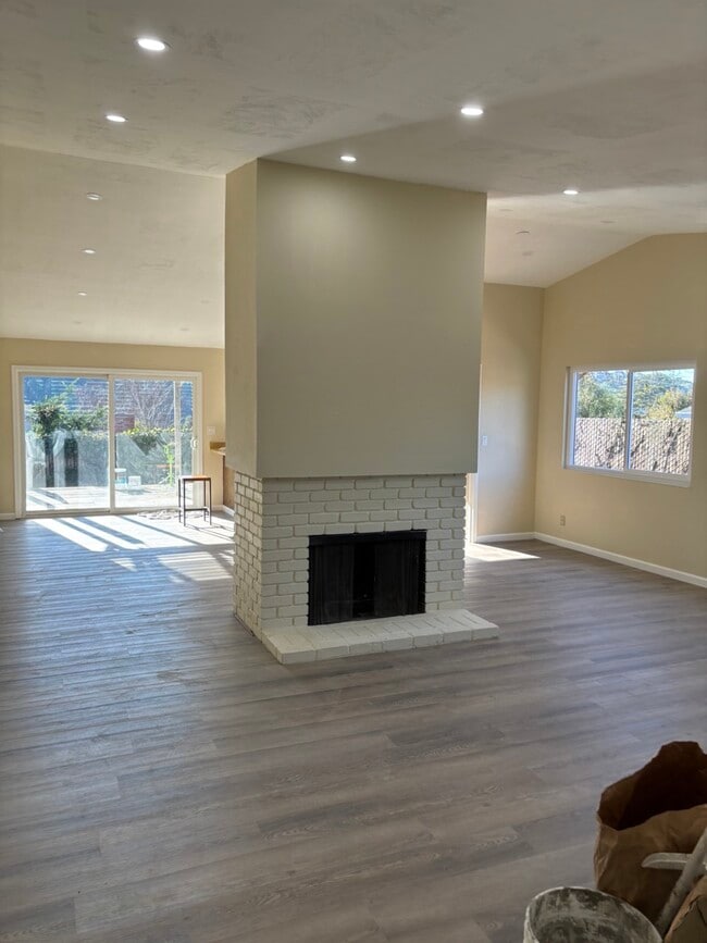 Building Photo - 3238 Colusa St