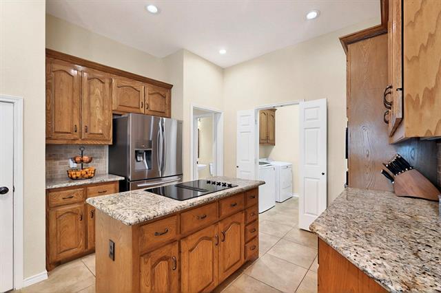 Building Photo - 6916 Arvida Dr