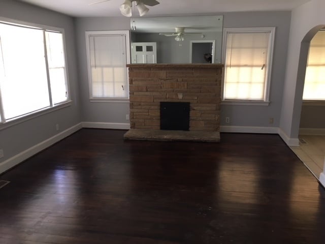 Building Photo - Newly renovated home
