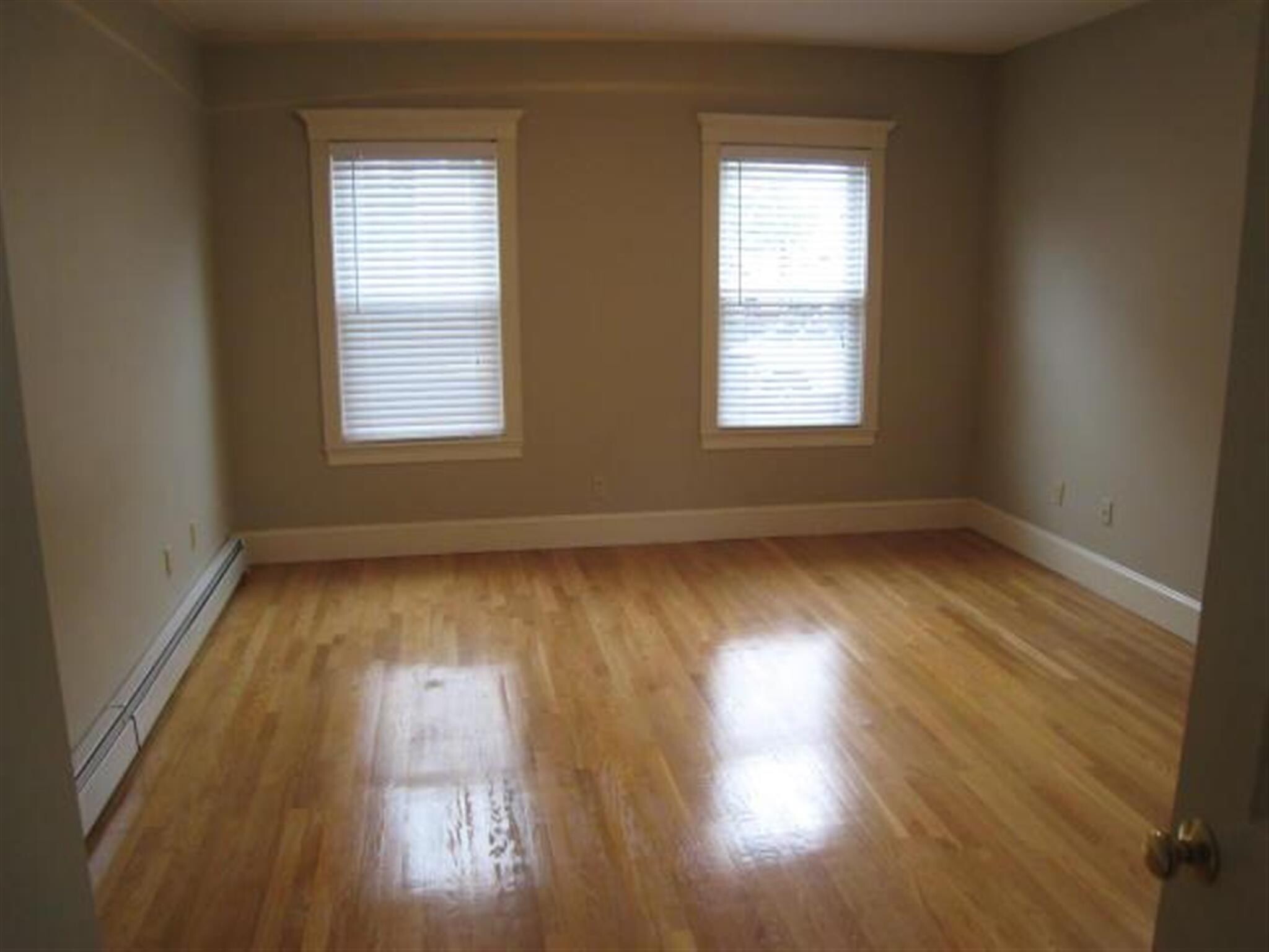 Building Photo - 117 Columbia St