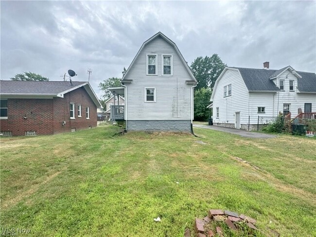 Building Photo - 993 Concord Ave