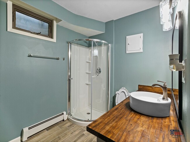 Building Photo - Gorgeous 5 Bed 4 Bath House in North Fort ...