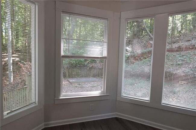 Building Photo - 4870 Wade Valley Way