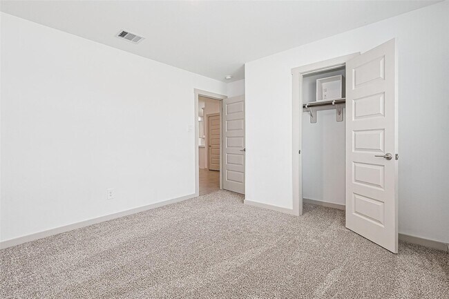 Building Photo - 29518 Paytons Park Ct