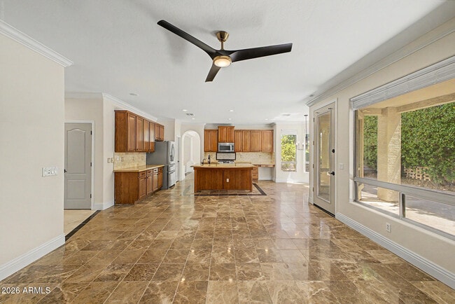 Building Photo - 2737 W Glenhaven Dr
