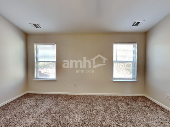 Building Photo - 812 Whitfield Oak Rd