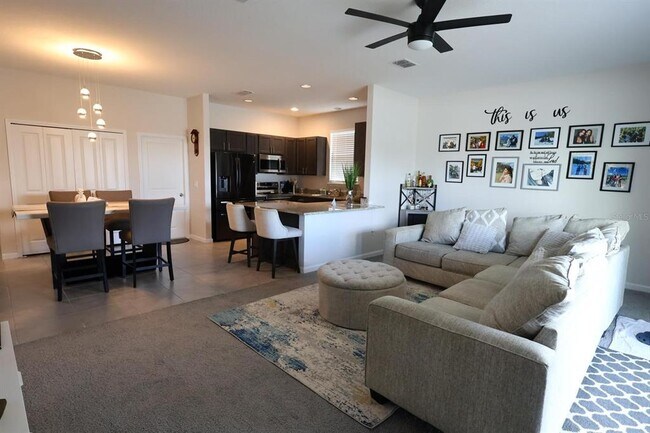 Building Photo - 301 Golden Sands Cir