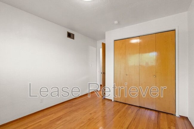 Building Photo - 1265 Slayton Dr