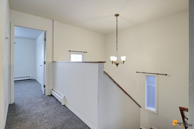 Building Photo - 531 Idaho St