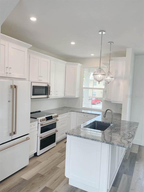 Building Photo - 1299 5th St S