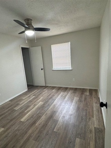 Building Photo - 1833 Pelican Dr N