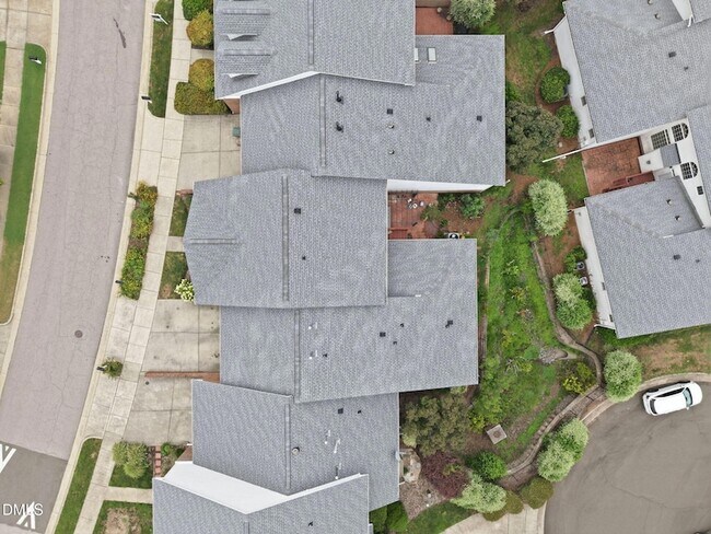 Building Photo - 401 Waverly Hills Dr