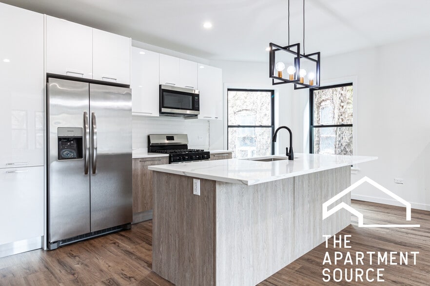 Building Photo - 1428 W Jonquil Ter