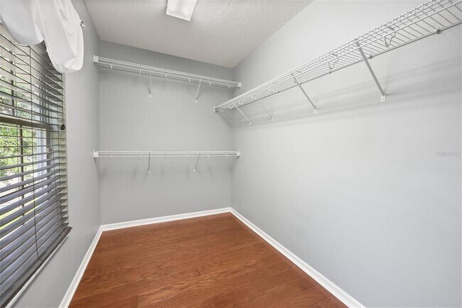Building Photo - 6759 Pasturelands Pl