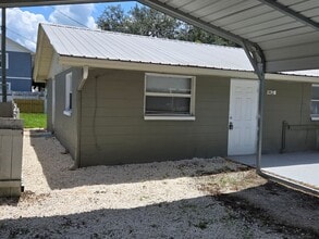 Building Photo - For Rent – Updated 1BR / 1BA Duplex in Zephyrhills