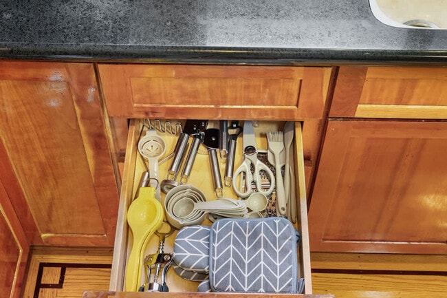 Building Photo - 2216 18th Ave