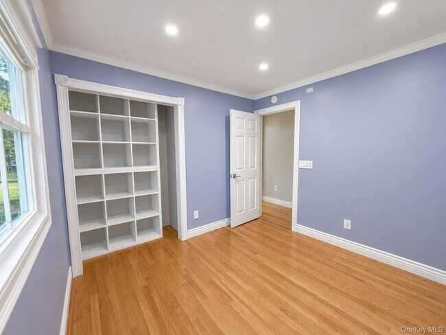 Building Photo - 12 Dundee Cir