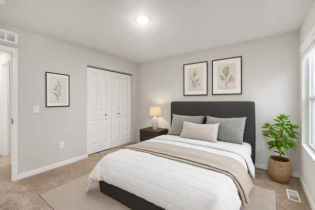 Building Photo - Brand New 5 Bedroom Condo!