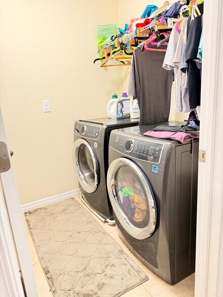 Building Photo - 20414 Carolina Cherry Ct