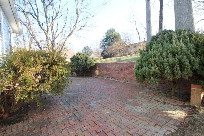Building Photo - 3BR/2B Home