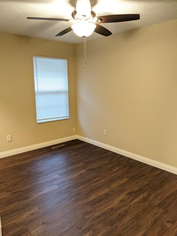 Building Photo - 1814 Cedarcrest Ave