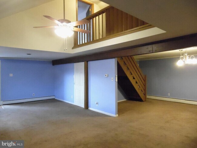 Building Photo - 512 Clems Run