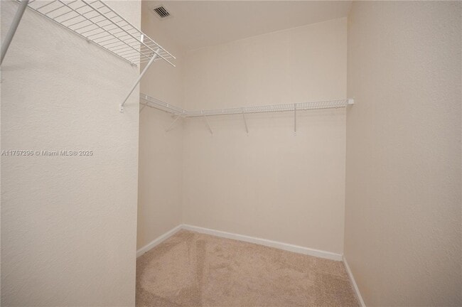 Building Photo - 445 NE 21st Ave