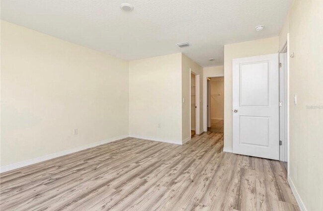 Building Photo - 4119 Autumn Amber Dr