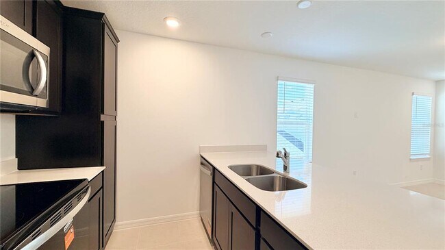 Building Photo - 5694 ENCHANTED MEADOW Aly