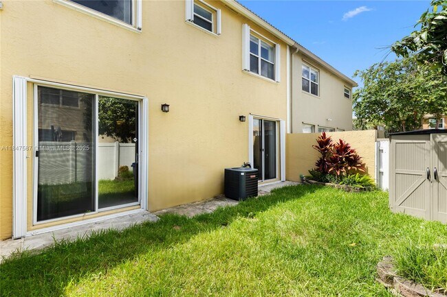 Building Photo - 1445 NW 154th Ln