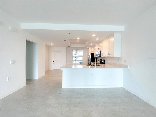 Building Photo - 14204 Heritage Landing Blvd