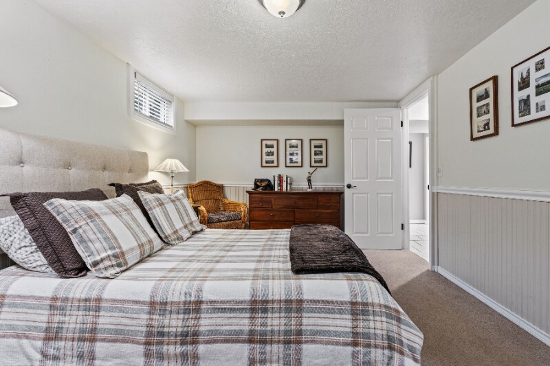 Building Photo - 1545 S 2300 E