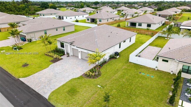 Building Photo - 30707 SW 193rd Ave