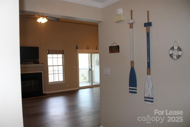 Building Photo - 19839 Henderson Rd