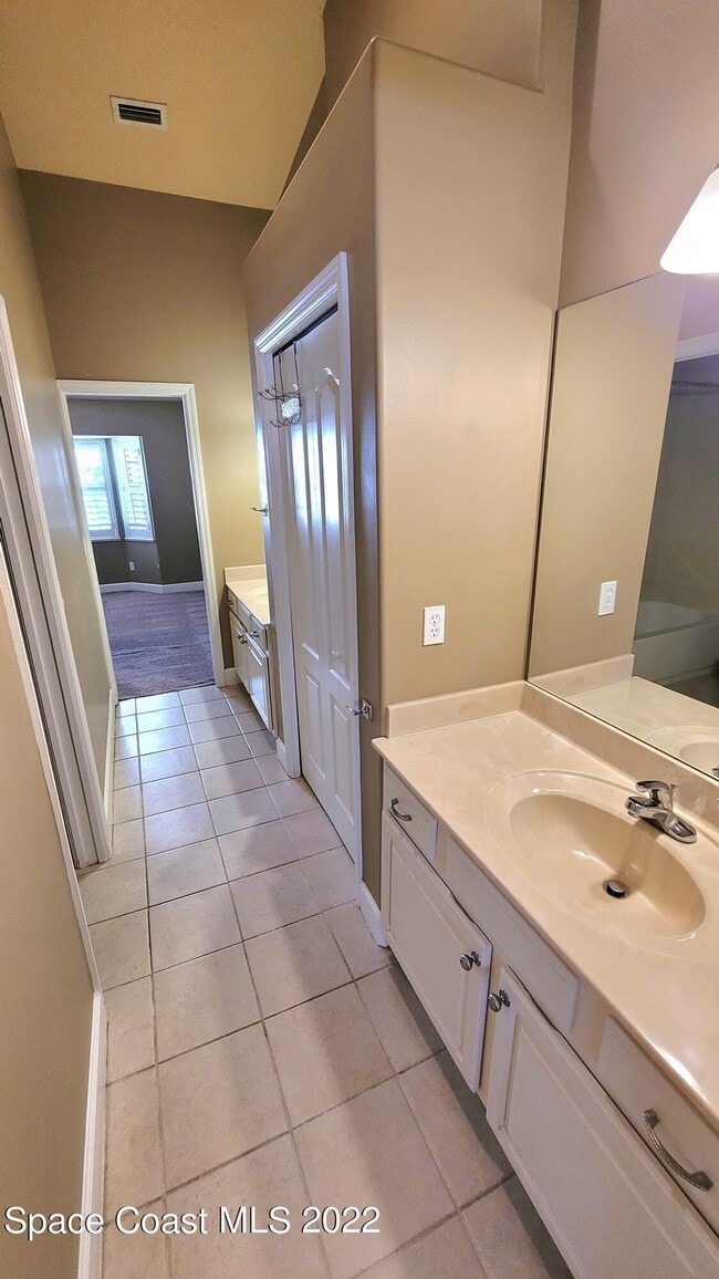 Building Photo - 2577 Sykes Creek Dr