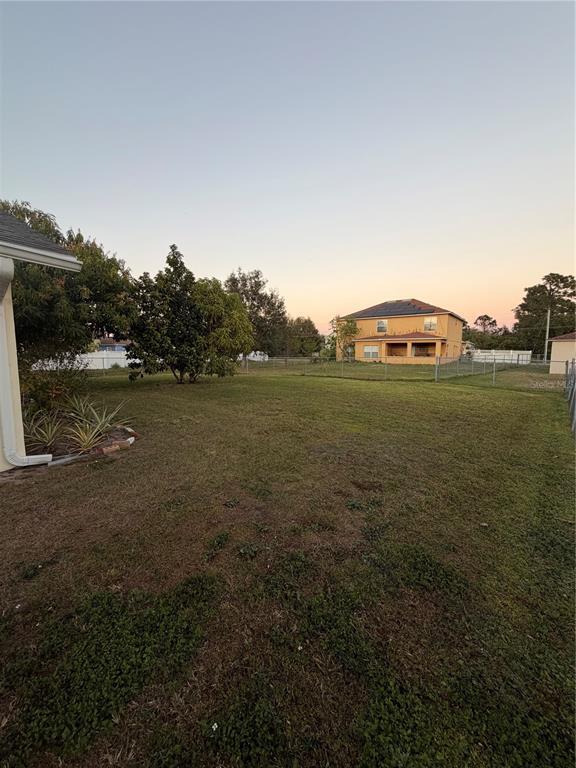 Building Photo - 611 Cotulla Dr