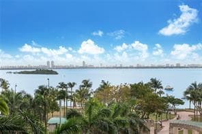 Building Photo - Northeast 18th Street, Miami, FL 33132 - 1 BR 1.5 BA condo