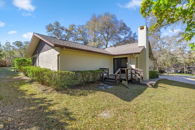 Building Photo - Comfort, Style & Space – 3 Bedroom Home in...