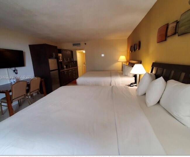 Building Photo - 19201 Collins Ave