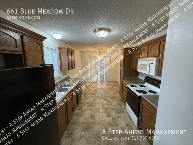 Building Photo - 661 Blue Meadow Dr