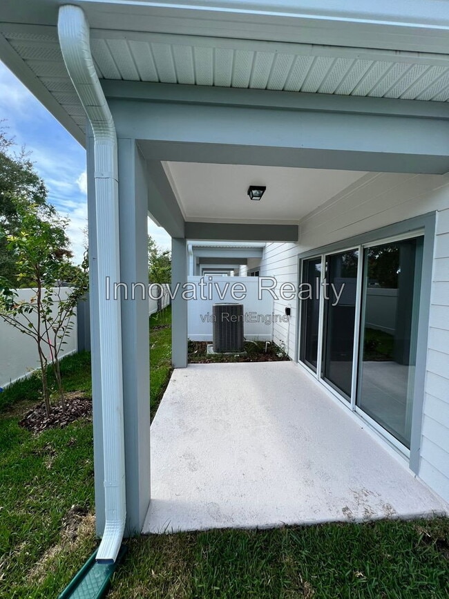 Building Photo - 2895 Clever Ln