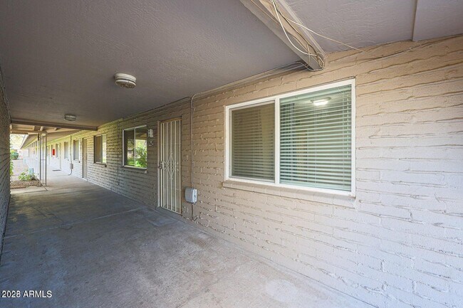 Building Photo - 6819 N 12th St