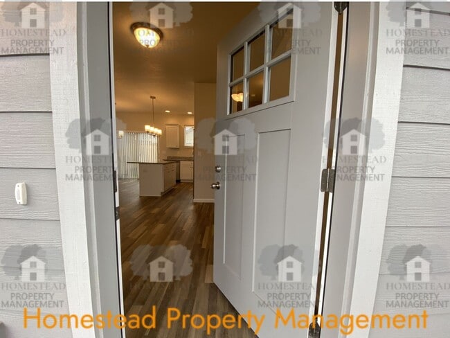 Building Photo - Welcome to your new home!