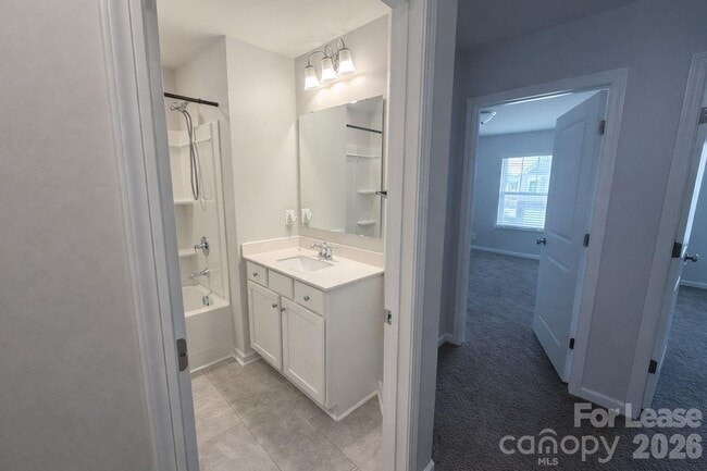 Building Photo - 5215 Maynard Hl Dr